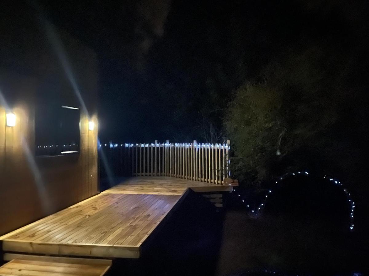 Tiny House In The Bush - A Minute From Town Centre Ruapehu Unique Stays Raetihi Luaran gambar