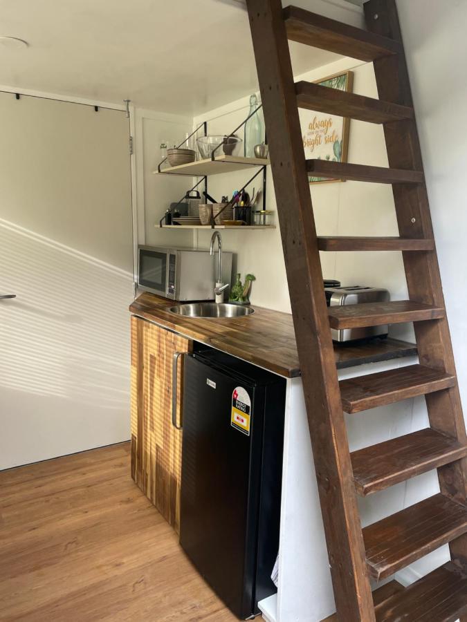 Tiny House In The Bush - A Minute From Town Centre Ruapehu Unique Stays Raetihi Luaran gambar