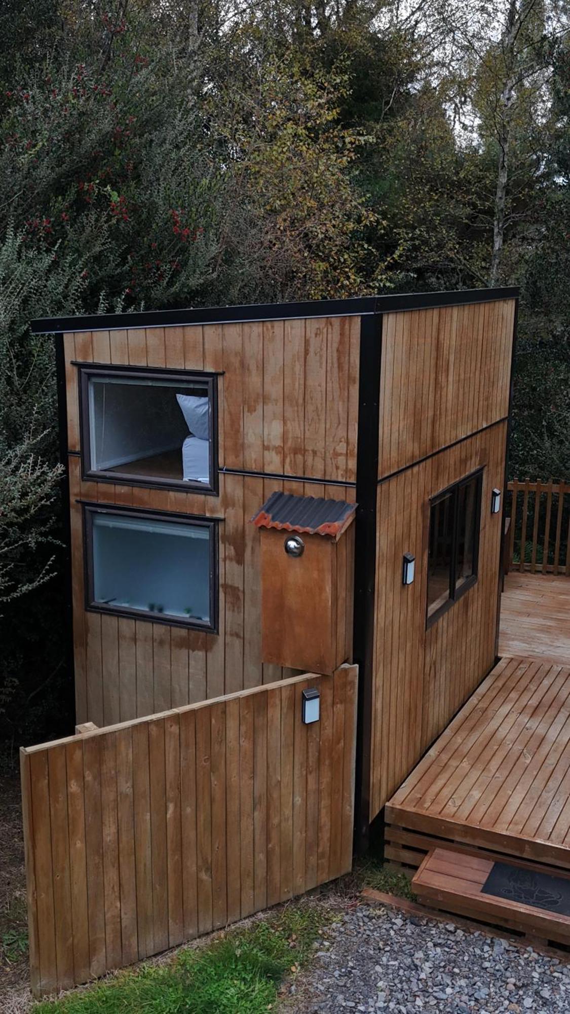 Tiny House In The Bush - A Minute From Town Centre Ruapehu Unique Stays Raetihi Luaran gambar